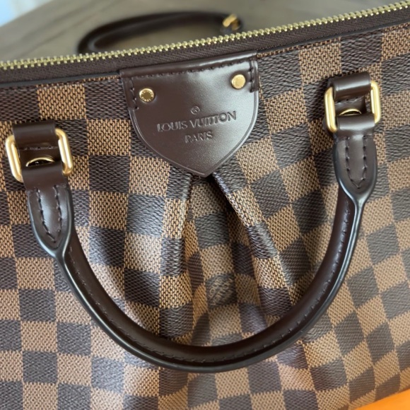 Louis Vuitton Siena PM - Picture 7 of 17